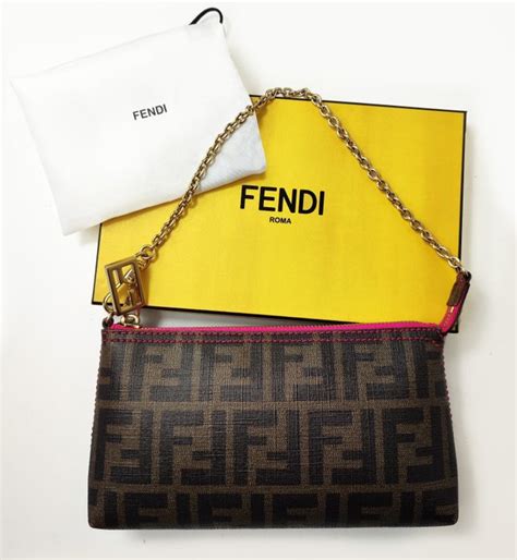 fendi pochettecoc catena oro|fendi grey handbags.